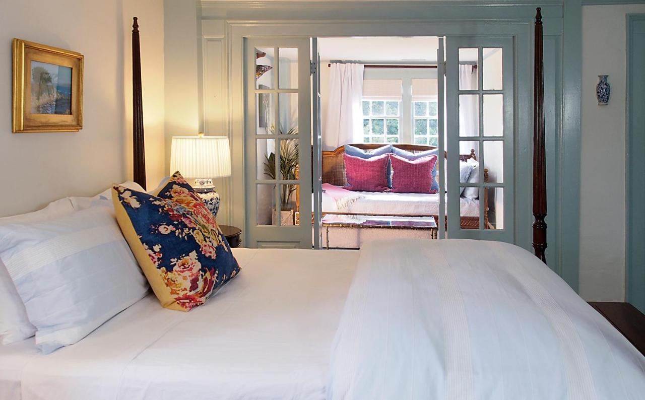 James Pharmacy Bed And Breakfast 旧赛布鲁克 外观 照片