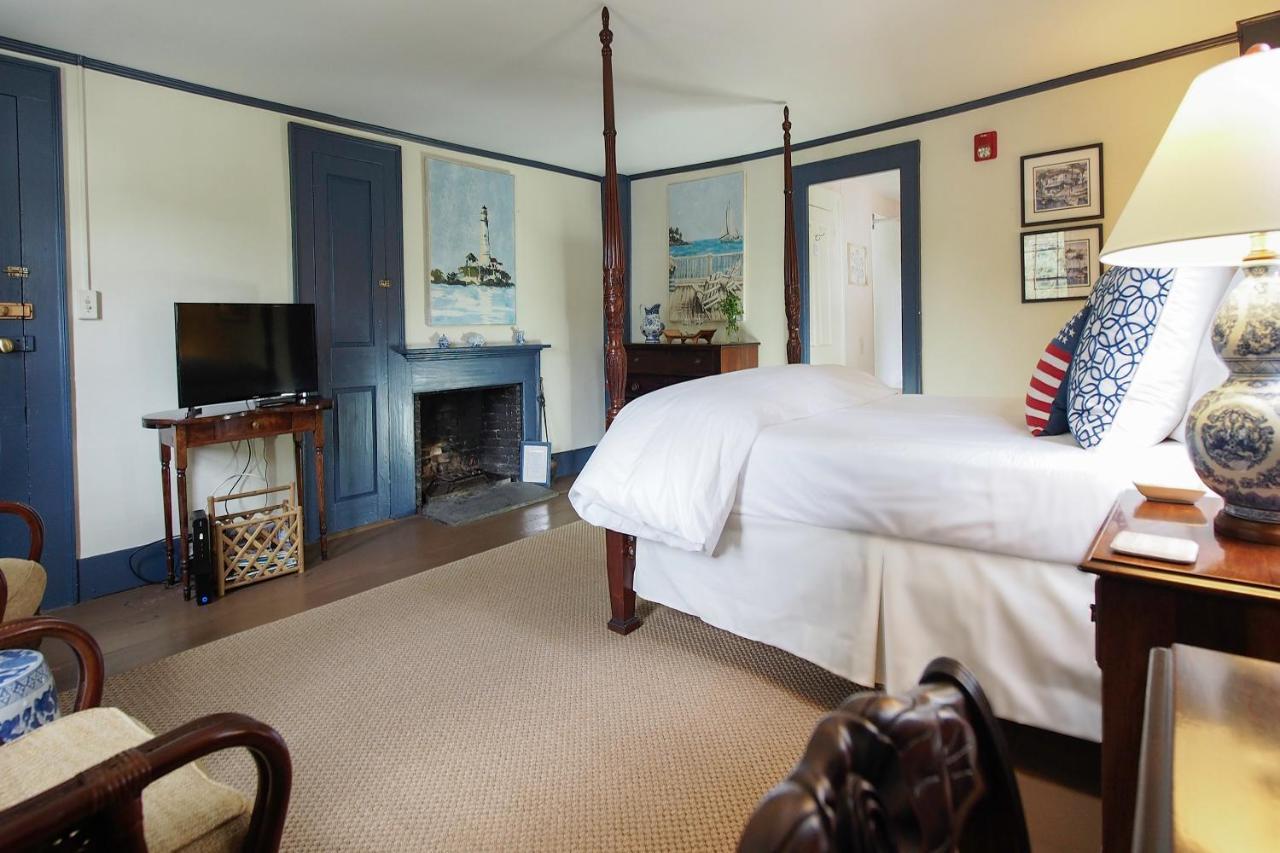 James Pharmacy Bed And Breakfast 旧赛布鲁克 外观 照片